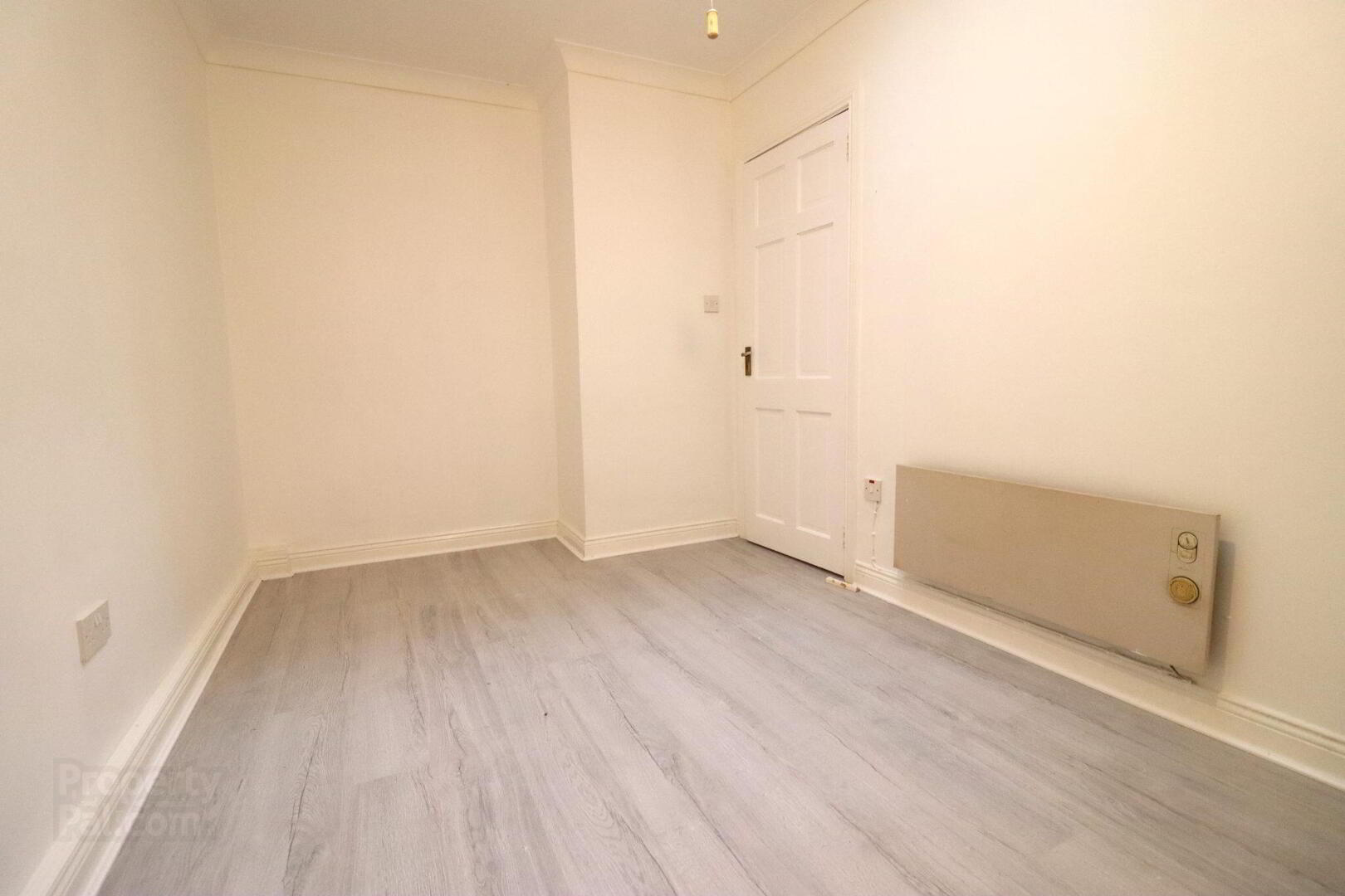 Apt 1, Castlehill Centre 8 of 12