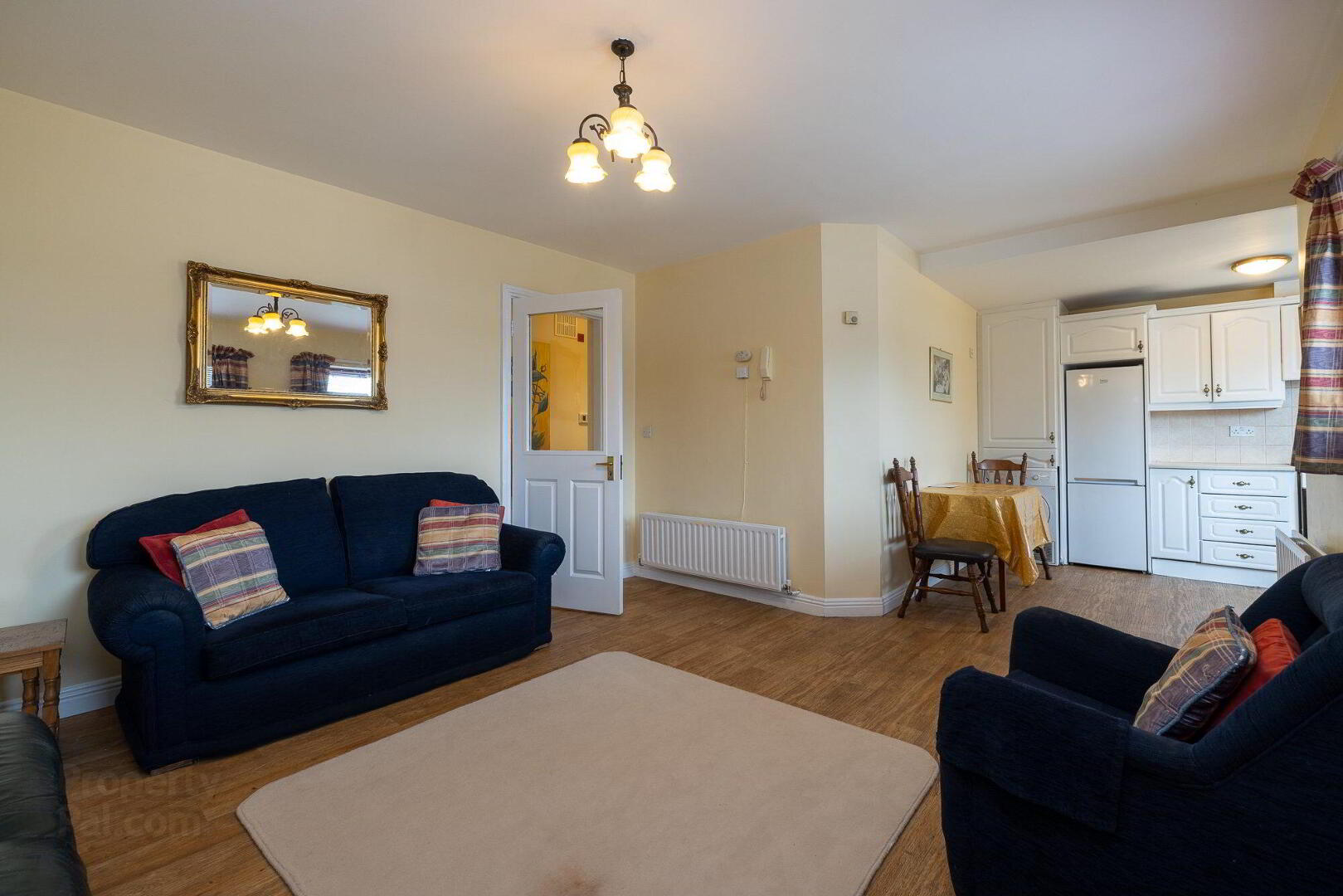 Apt 2, Millbrook 8 of 18
