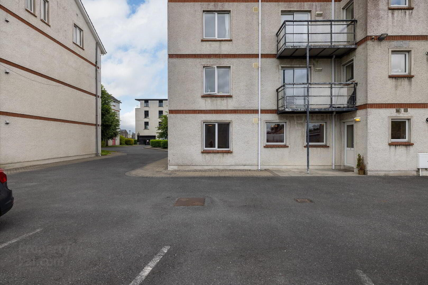 property description image