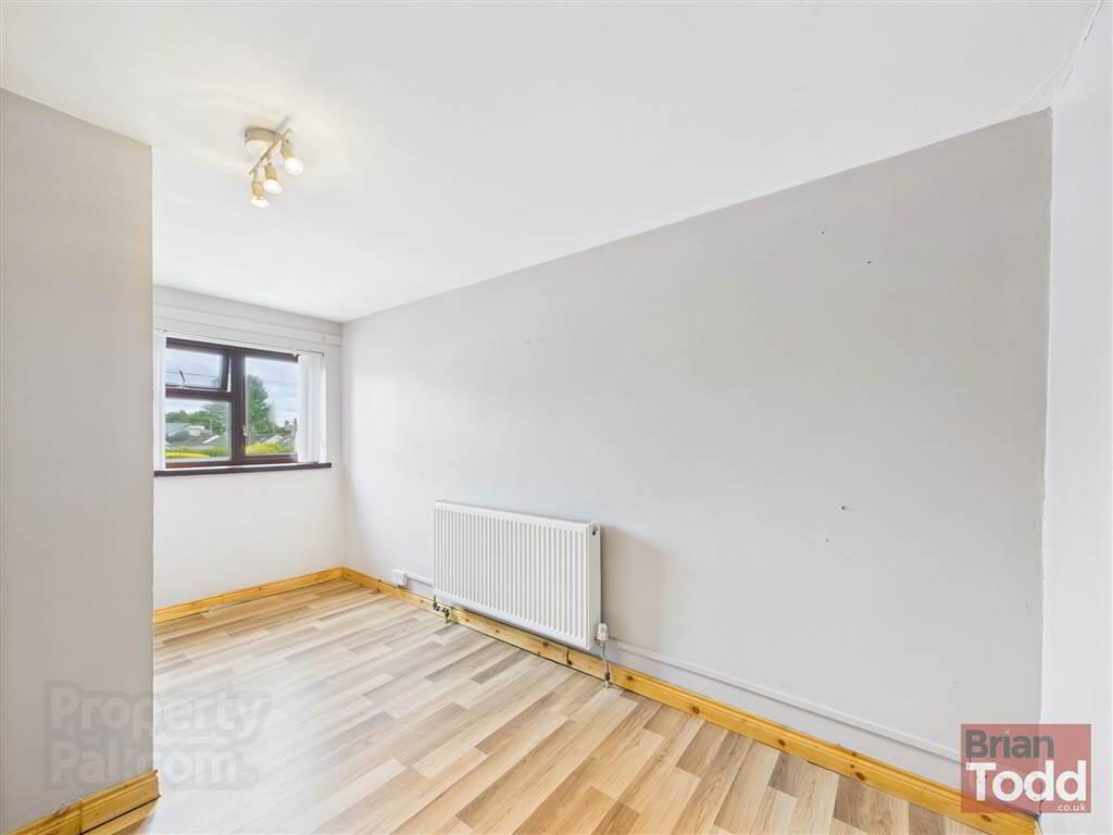 Parkmount Avenue 6 of 13