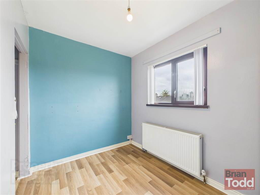 Parkmount Avenue 7 of 13