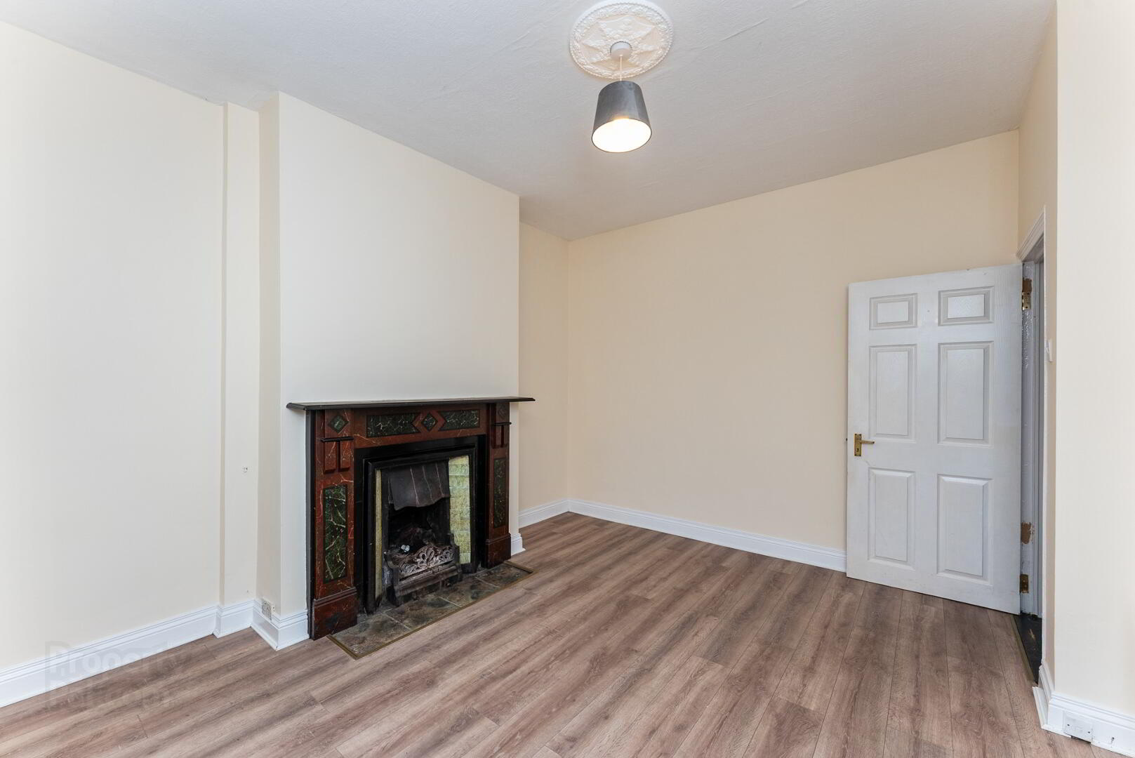 14 Carrickblacker Rd 6 of 19
