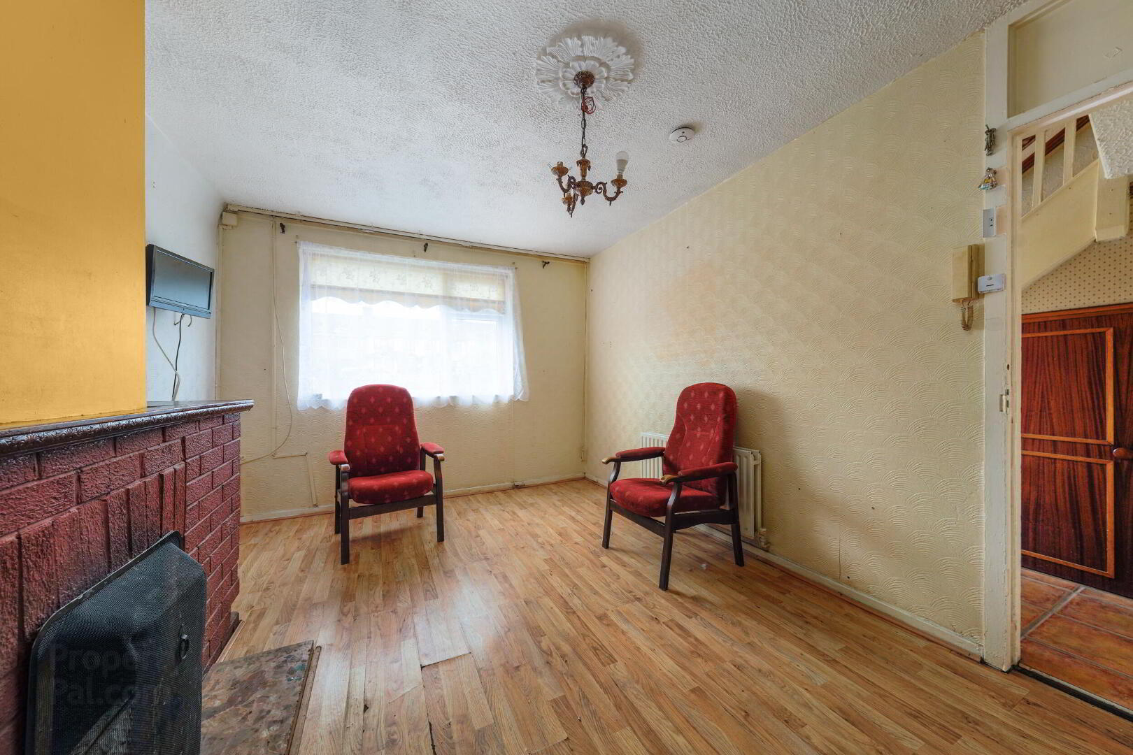 102 Blackditch Road 4 of 27