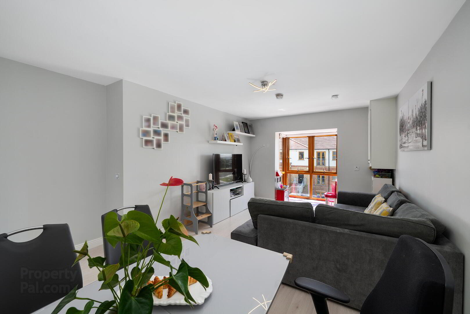 9 Summerseat Way 6 of 25