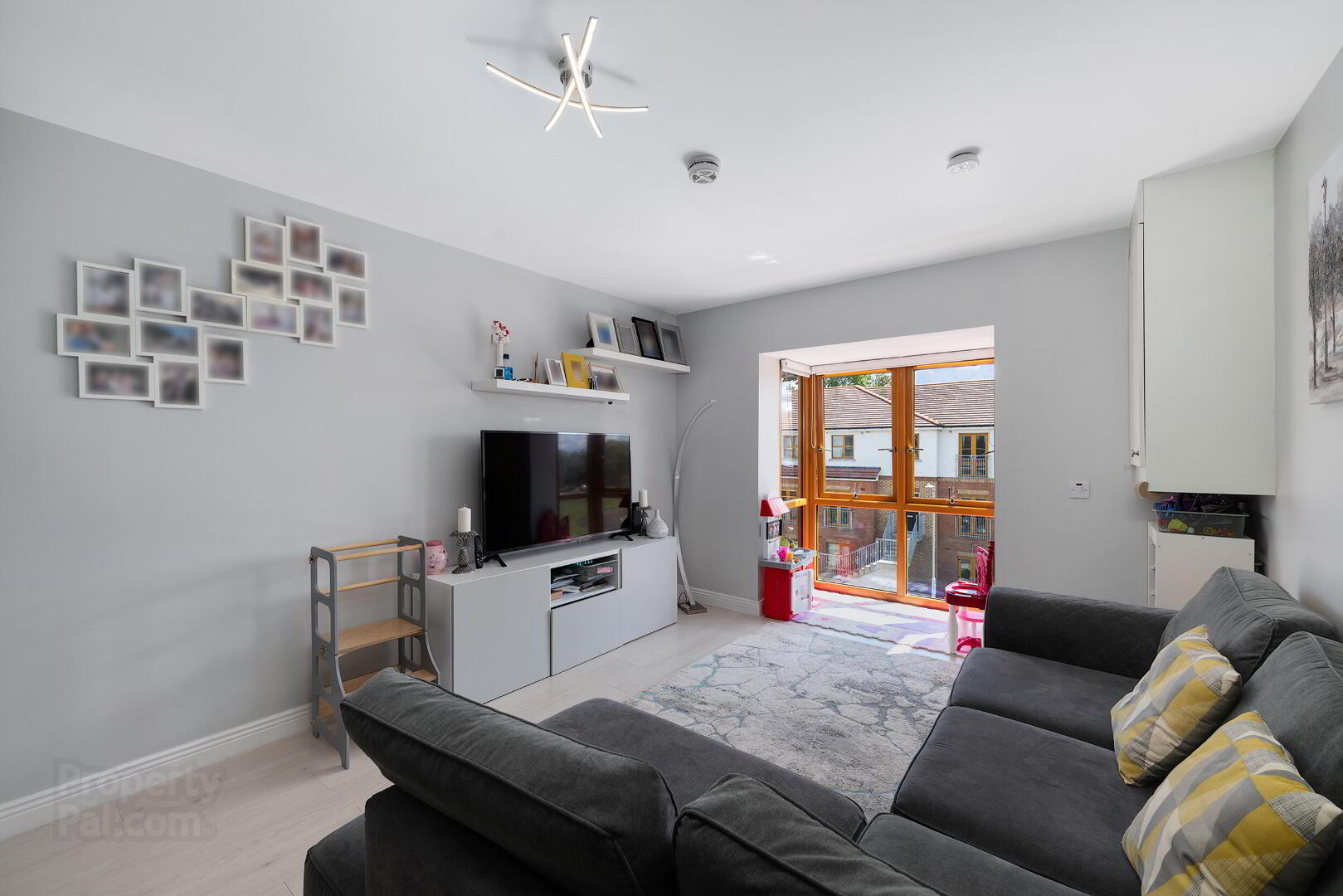 9 Summerseat Way 7 of 25