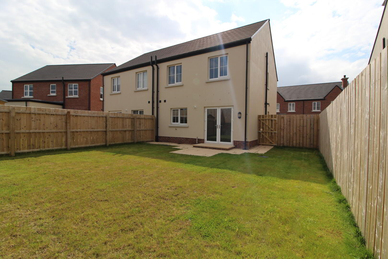 16 Foxfield Park 11 of 11