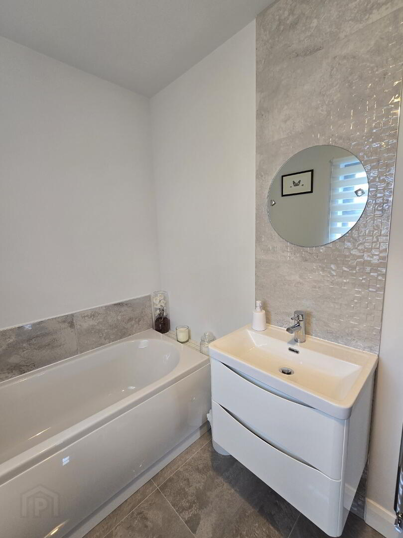 73 Eagry Gardens 17 of 26