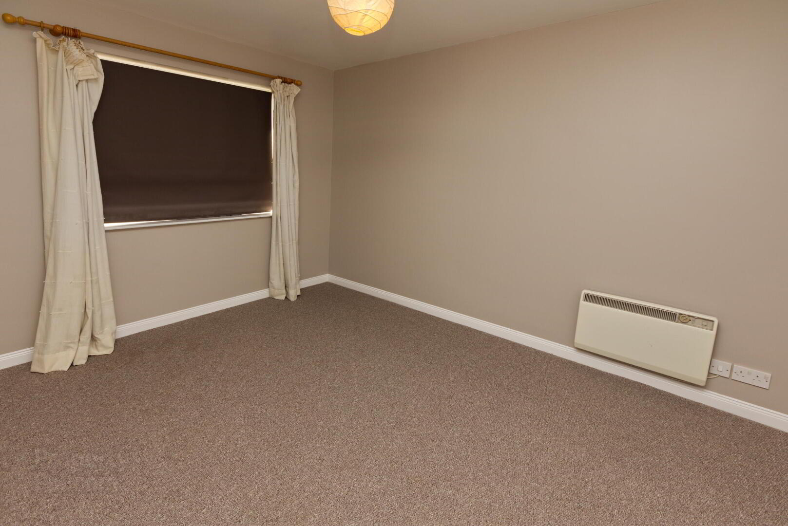 4 Dormans Court 6 of 9