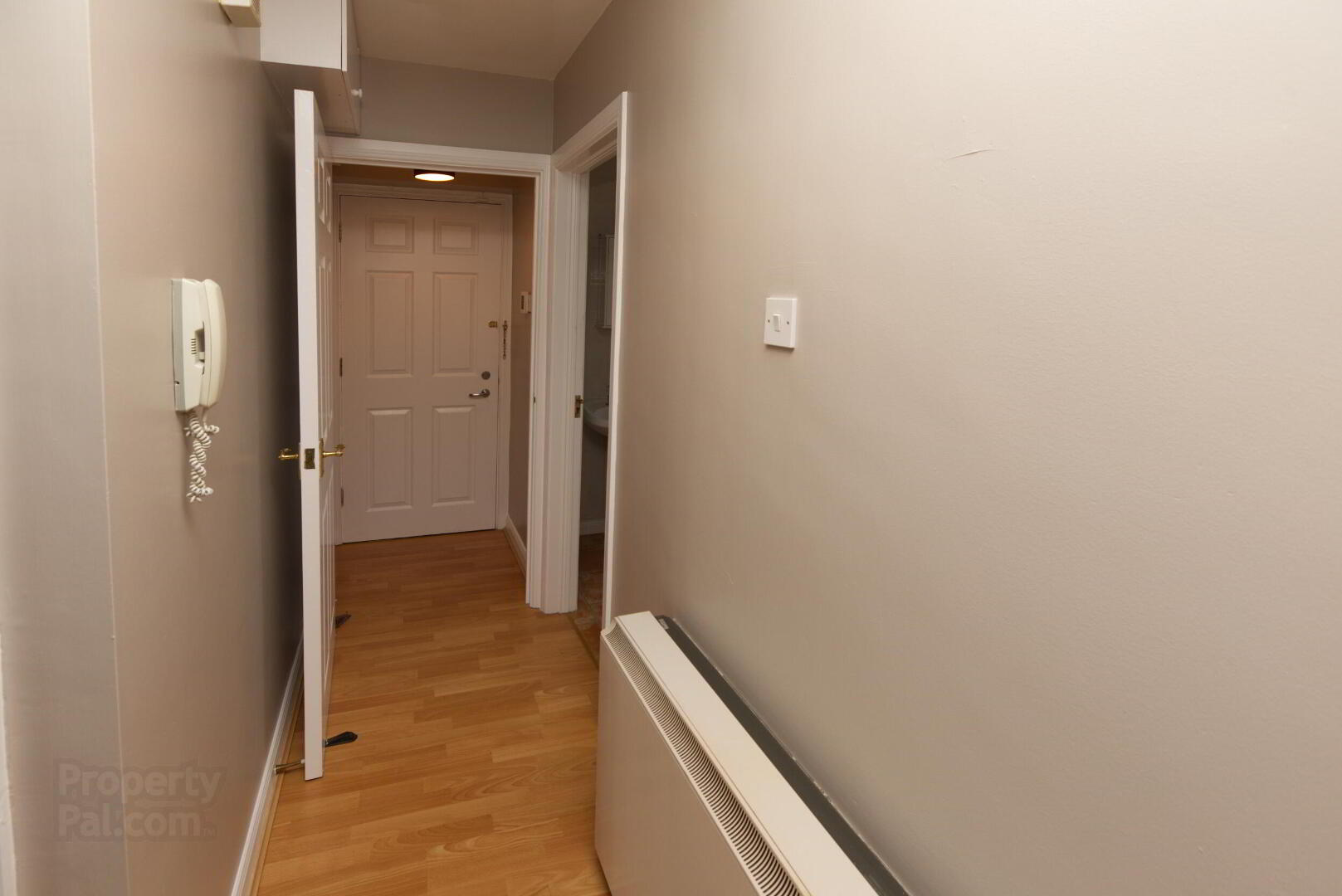 4 Dormans Court 5 of 9