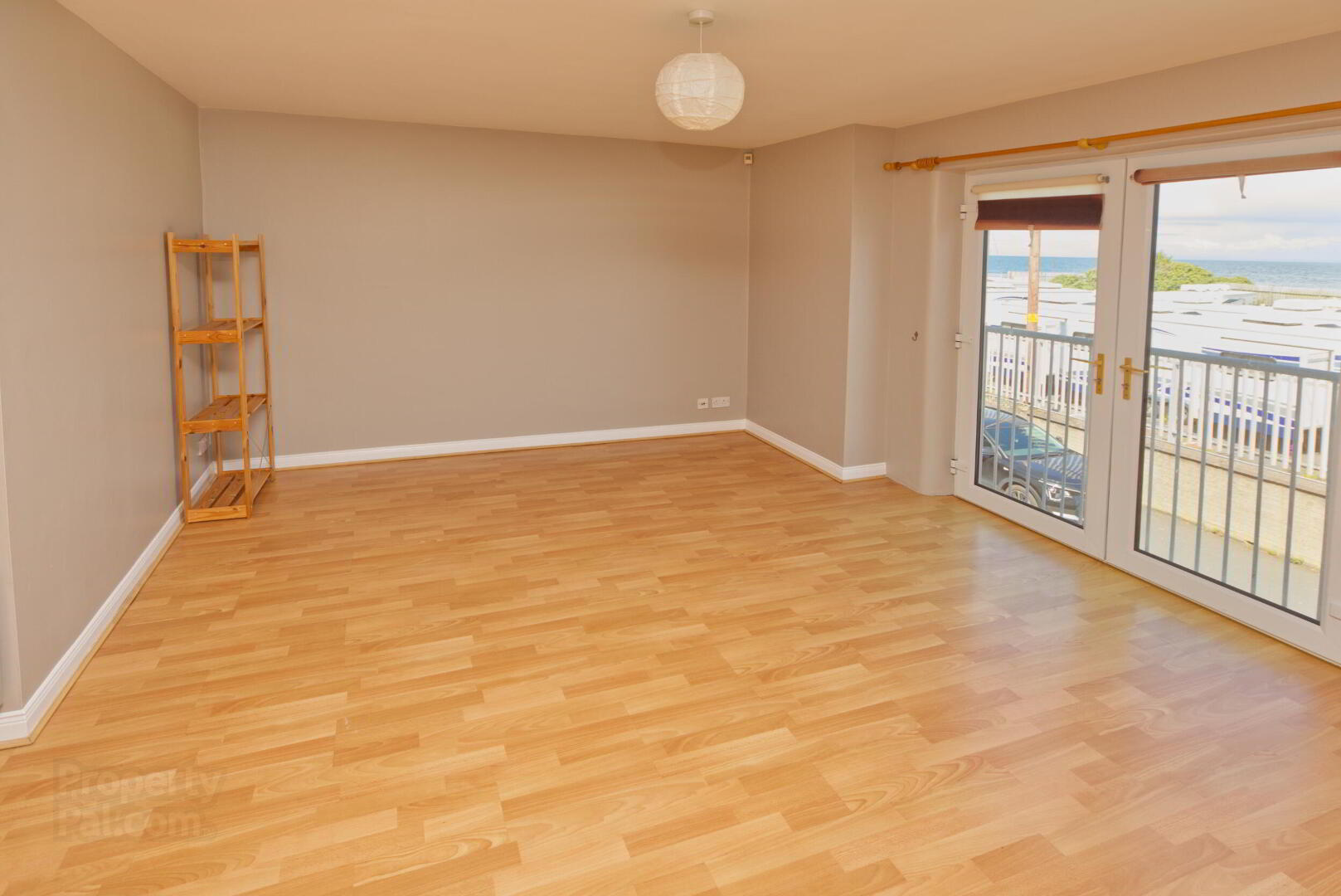 4 Dormans Court 3 of 9
