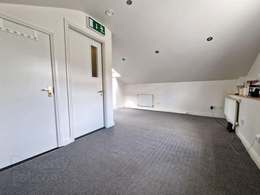 41b Avenue Rd 11 of 14