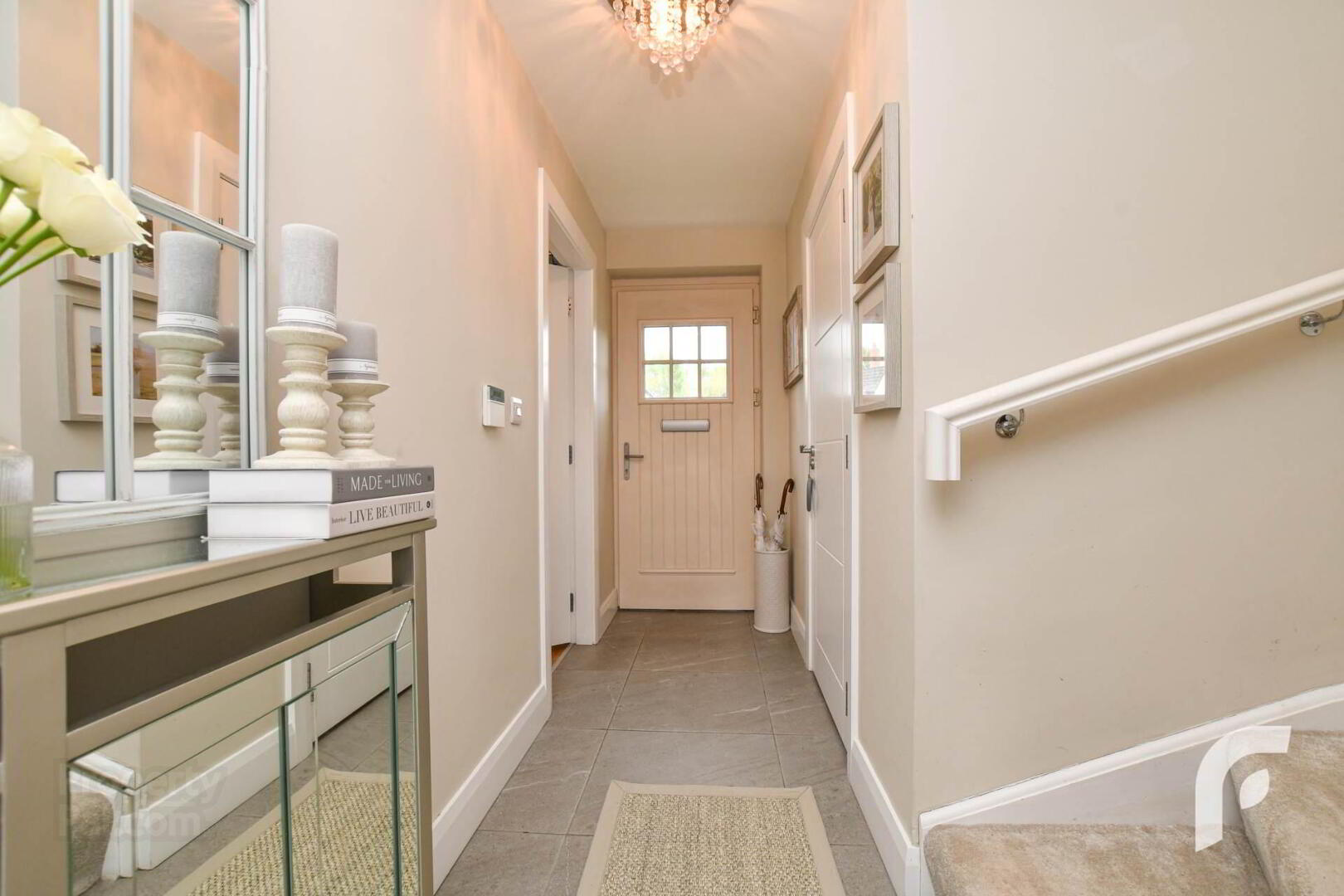 12 Loughshore Manor 7 of 41