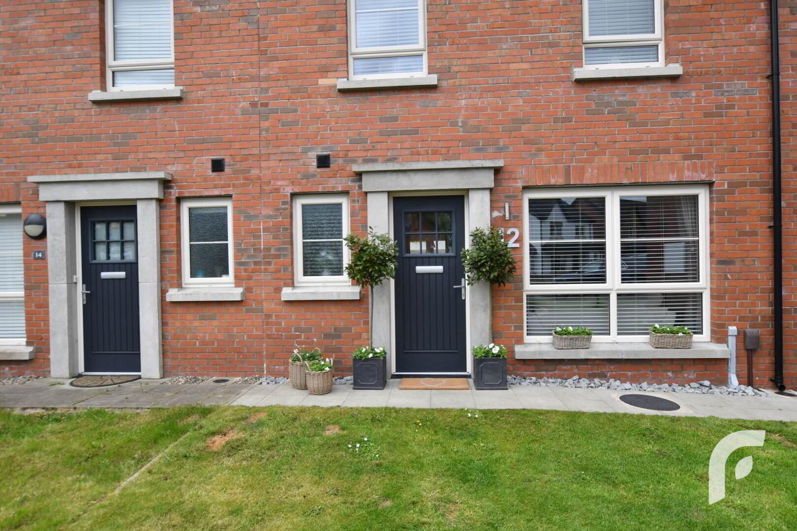 12 Loughshore Manor 5 of 41