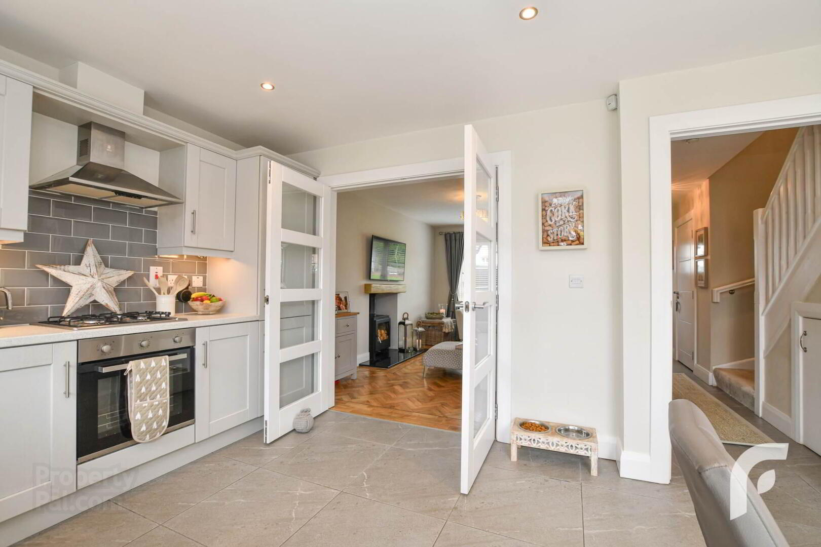 12 Loughshore Manor 19 of 41