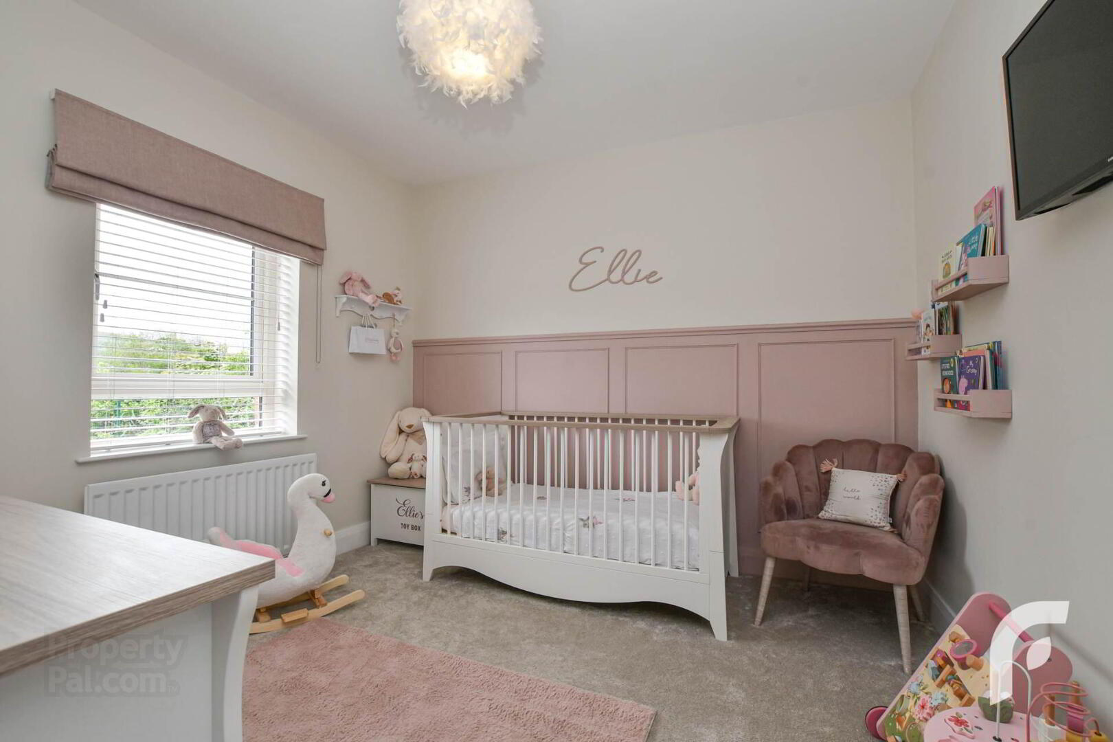 12 Loughshore Manor 27 of 41