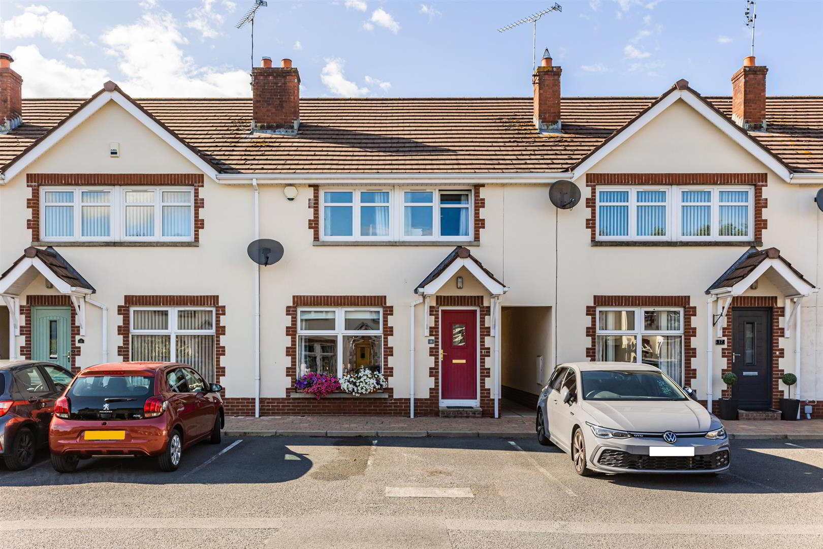 18 Albion Court 1 of 15