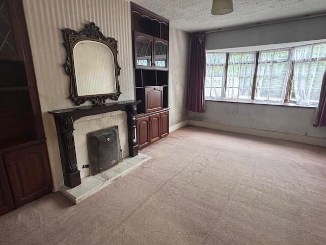 property description image