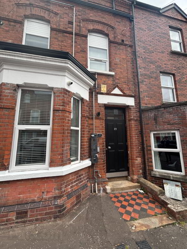 Apt 3, 23 Fitzroy Avenue 1 of 6