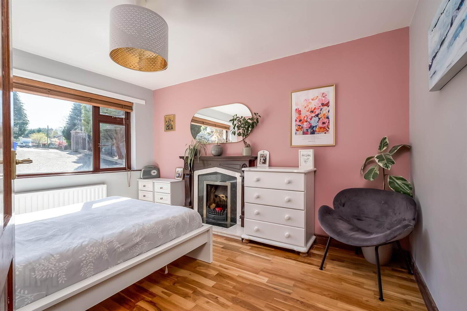89 Upper Malone Road 16 of 27