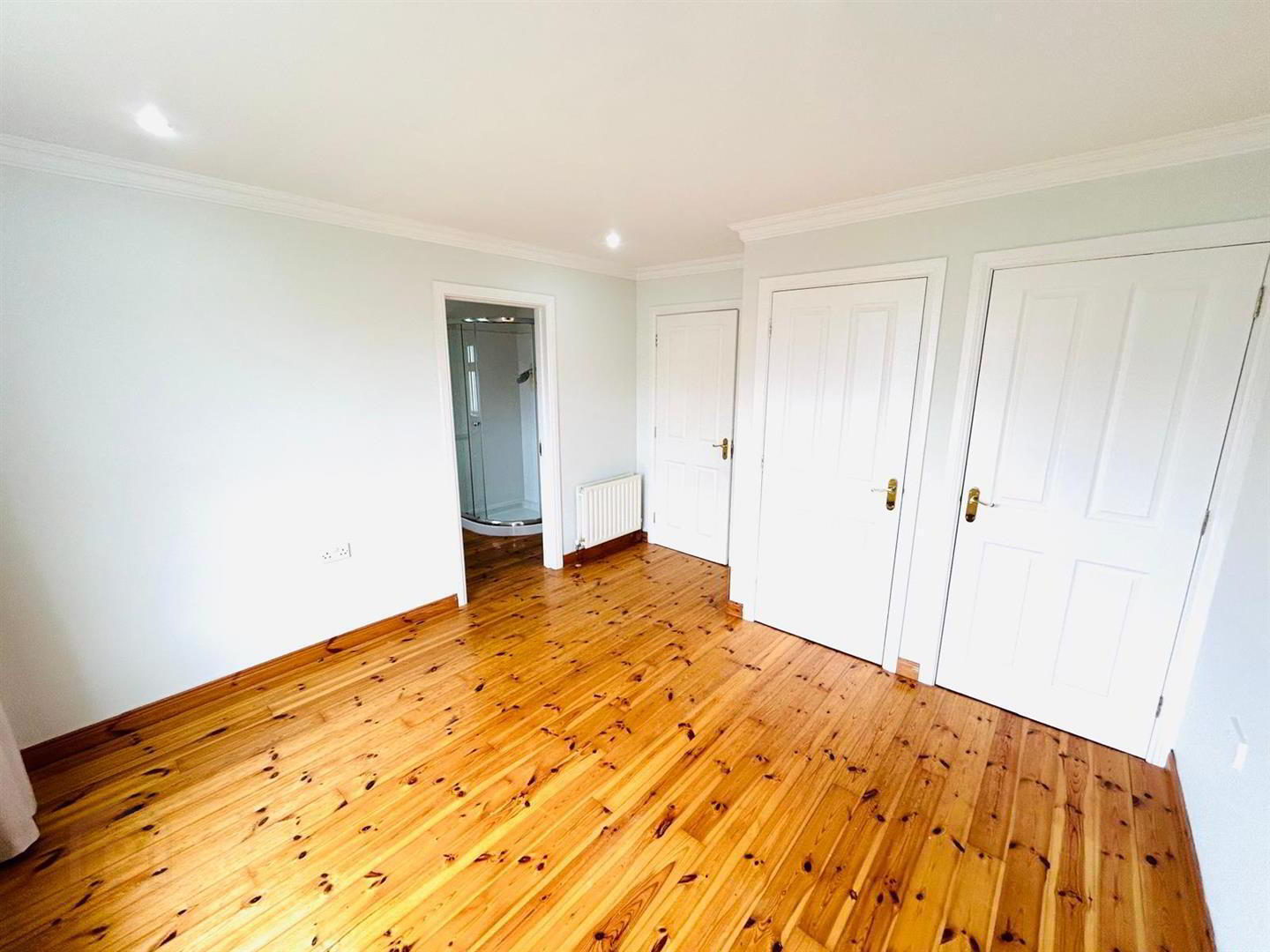 9 Waterfoot Park 10 of 15