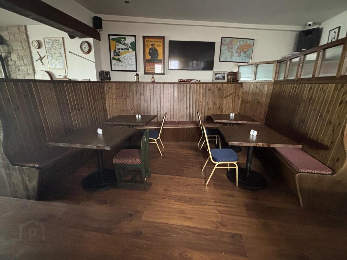 Former Bonnyglen Bar & Guesthouse, Main Street 7 of 28