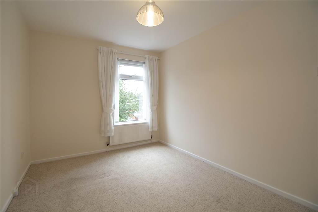 24 Lower Crescent 12 of 14