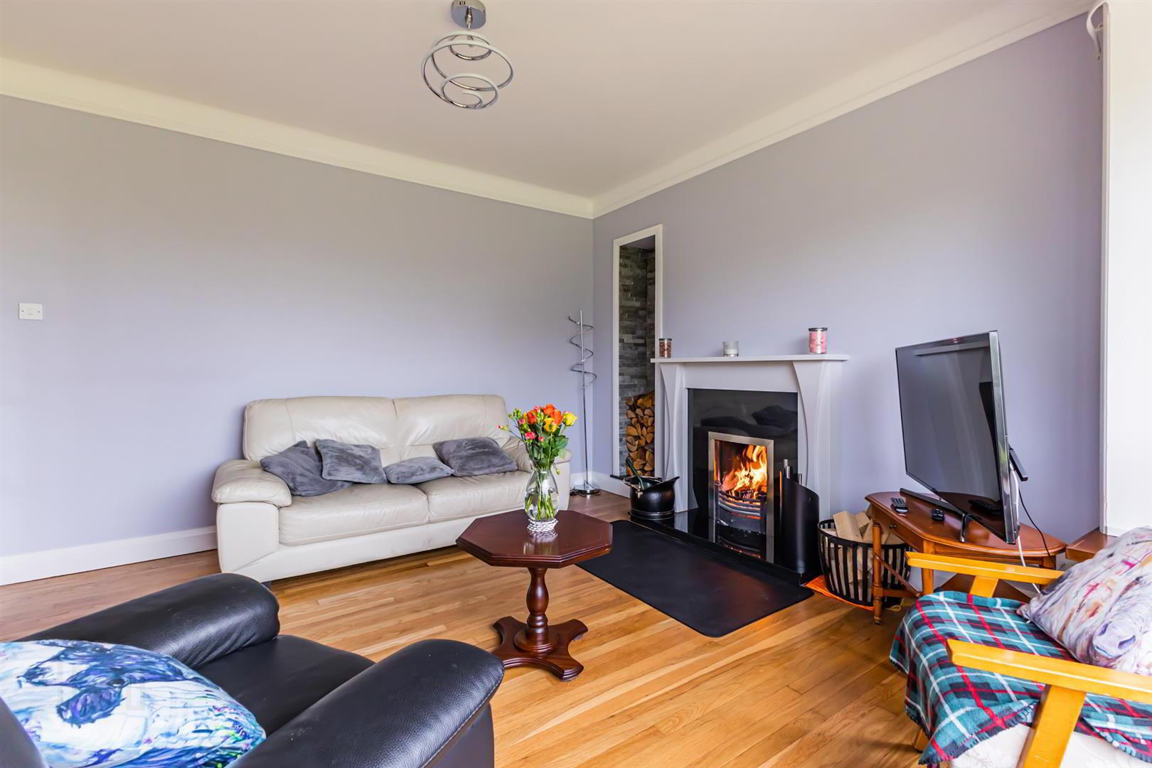 53 Spa Road 3 of 18