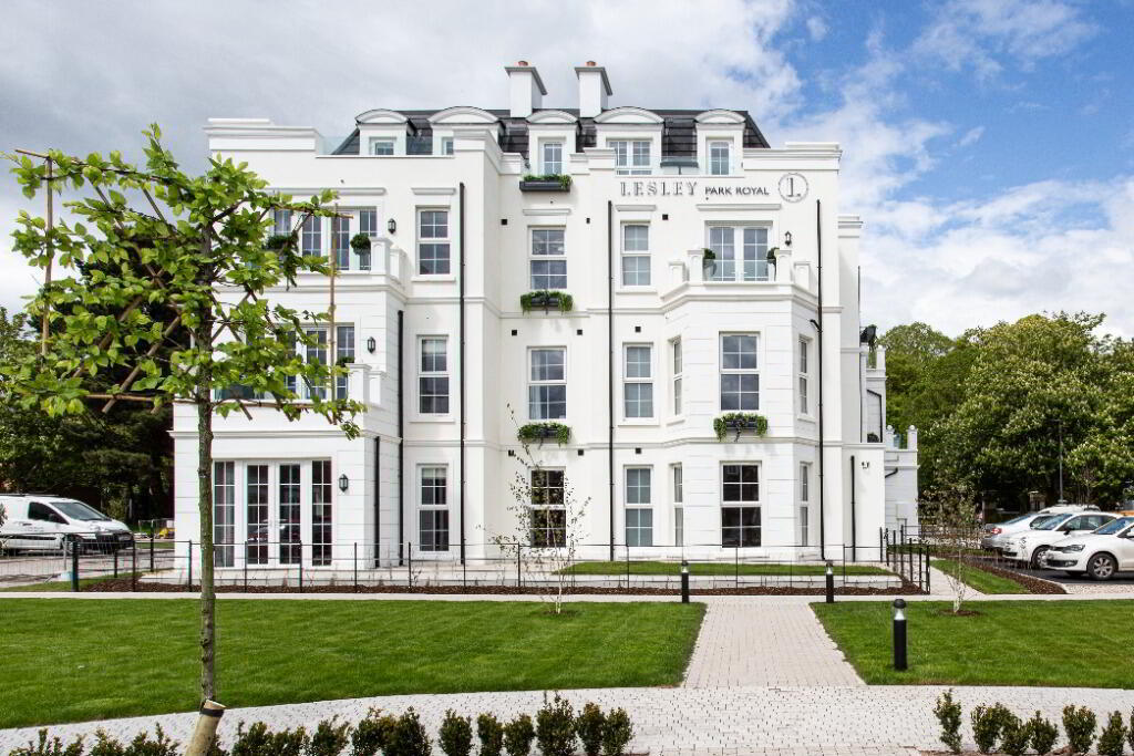 Apt 14, 1 Rosepark Gardens 1 of 28