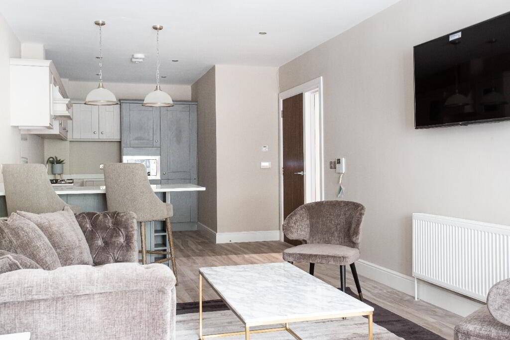 Apt 14, 1 Rosepark Gardens 15 of 28