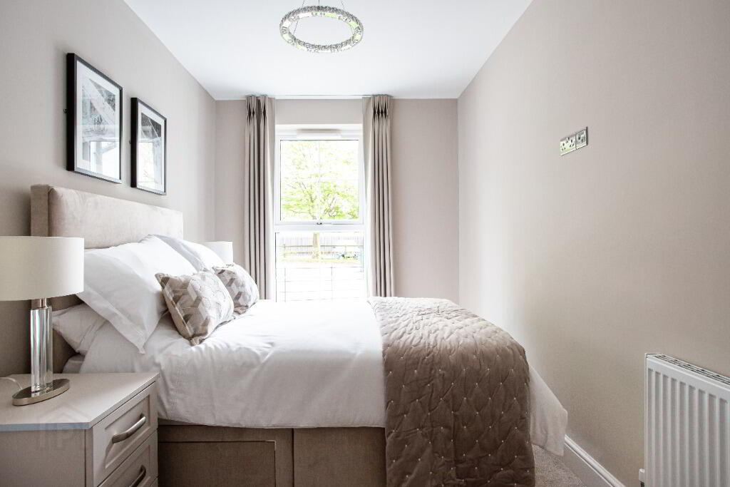 Apt 14, 1 Rosepark Gardens 17 of 28