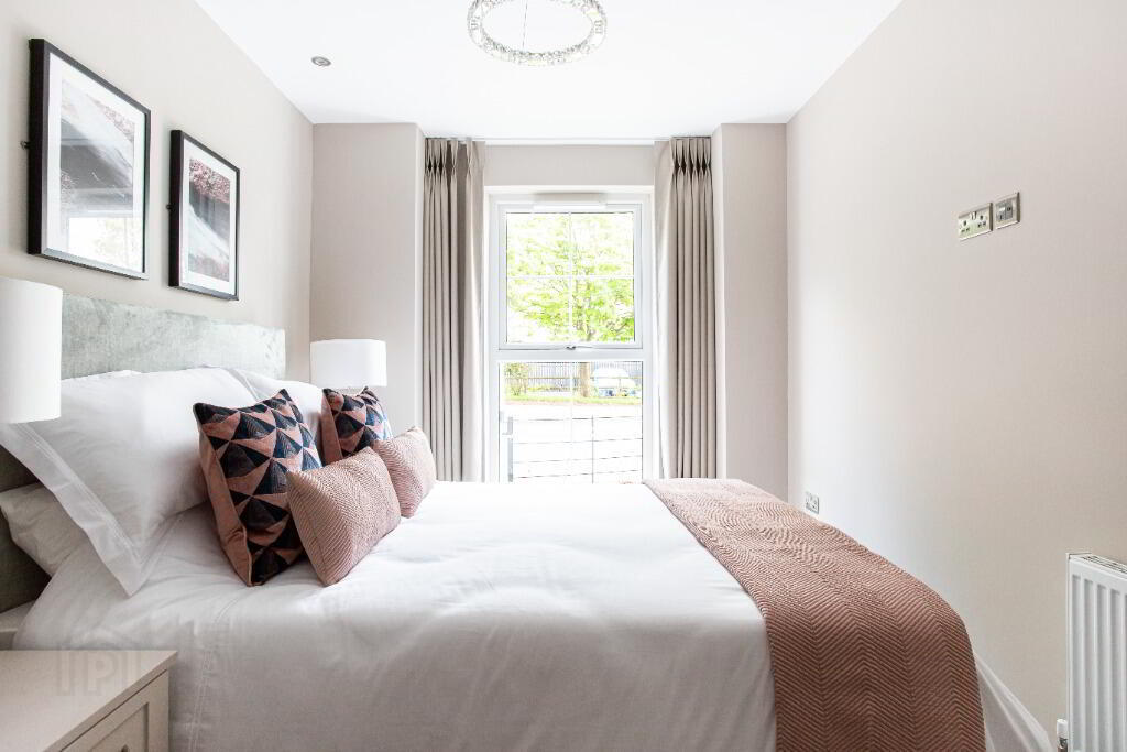 Apt 14, 1 Rosepark Gardens 22 of 28