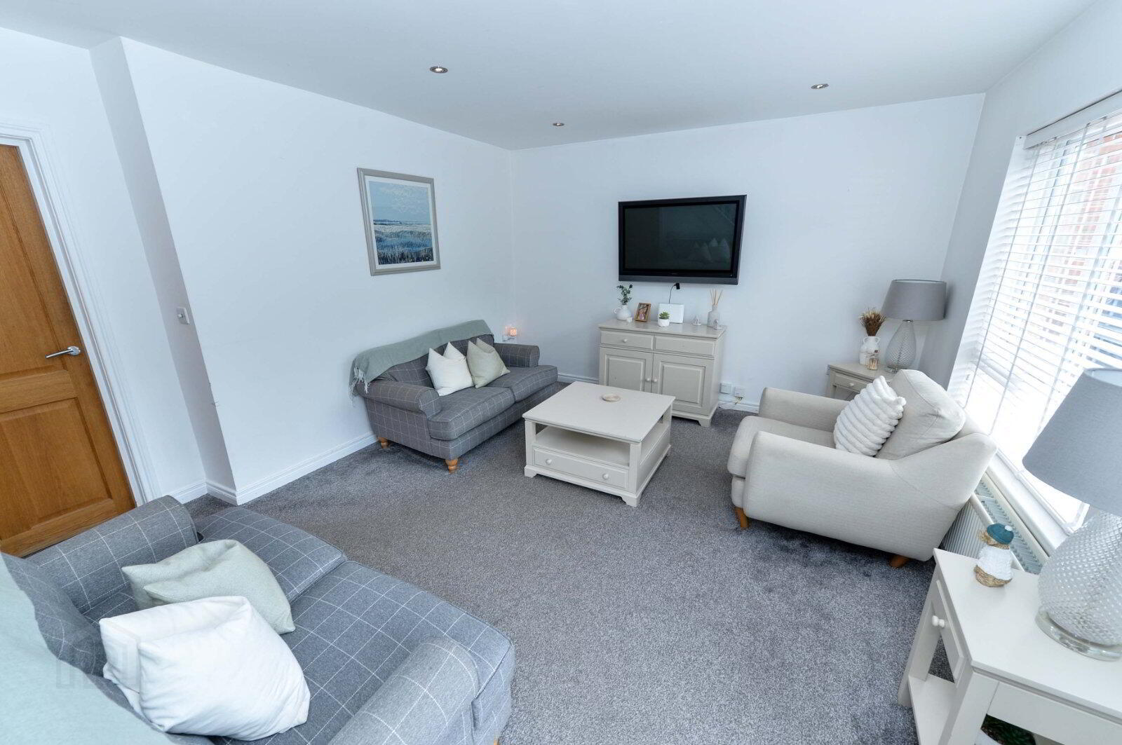 804 Upper Newtownards Road 3 of 17