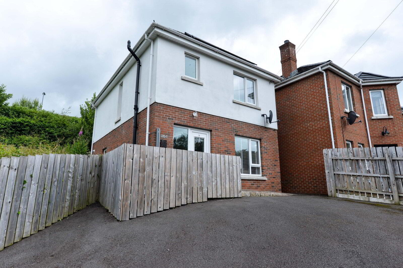804 Upper Newtownards Road 1 of 17