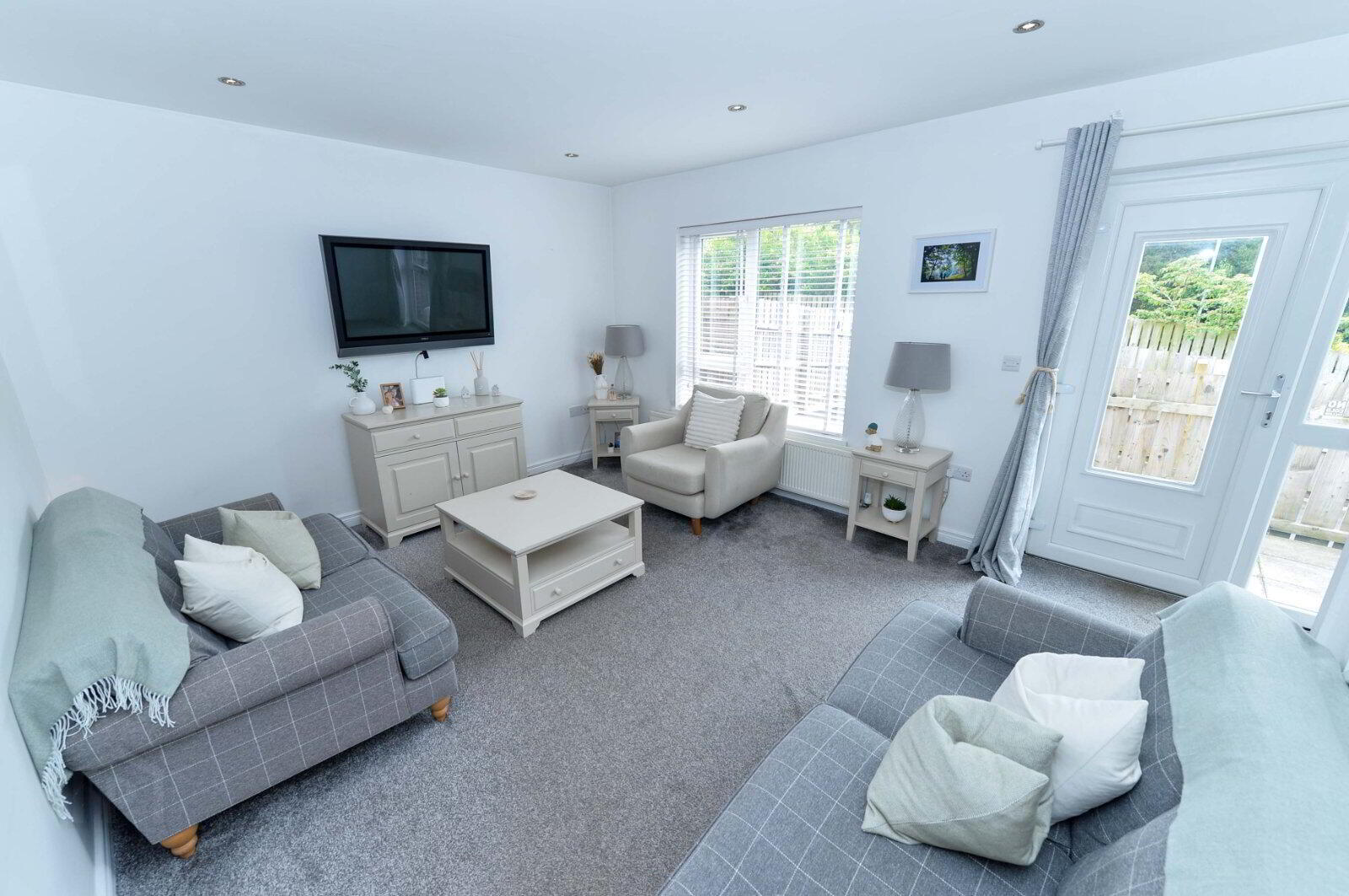 804 Upper Newtownards Road 4 of 17