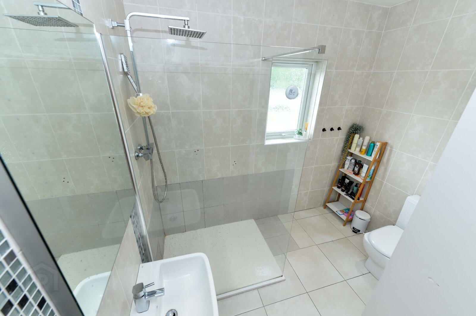 804 Upper Newtownards Road 14 of 17