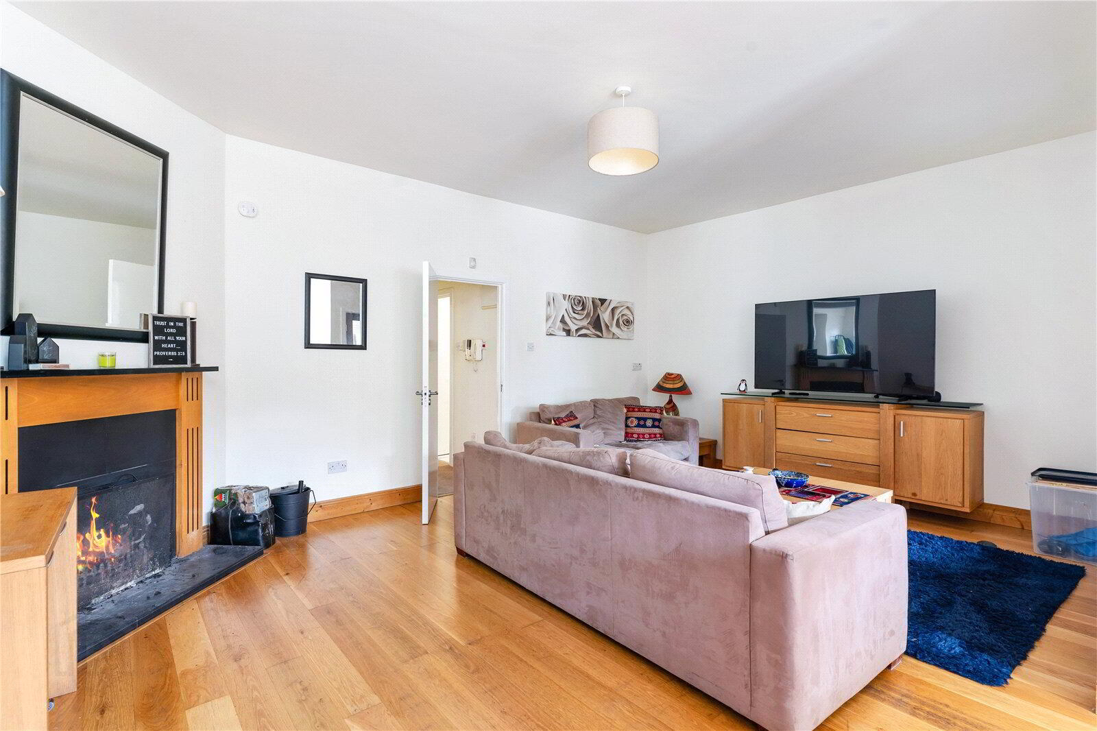 8 Ferndale Court 3 of 11