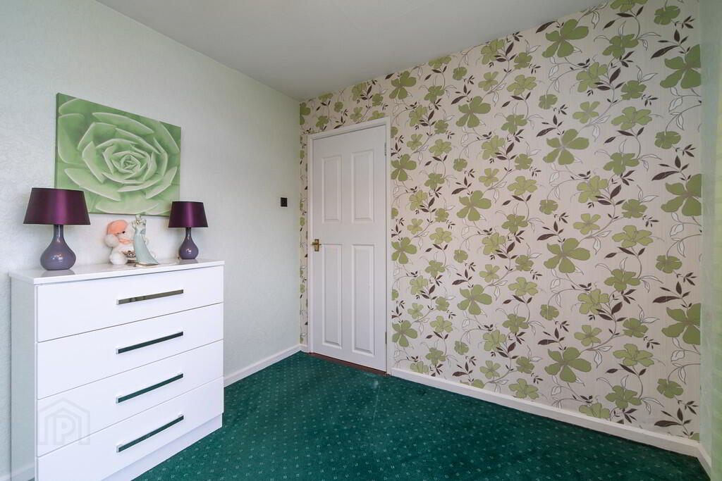 33 Larkfield Road 14 of 20