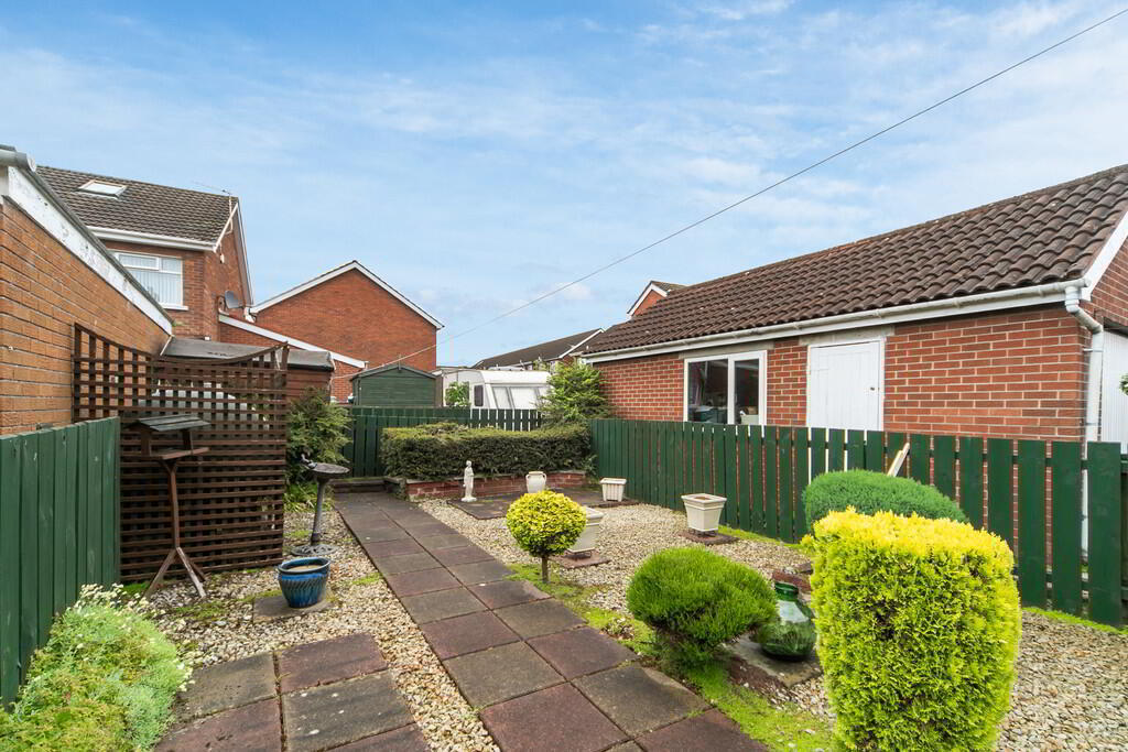 33 Larkfield Road 18 of 20