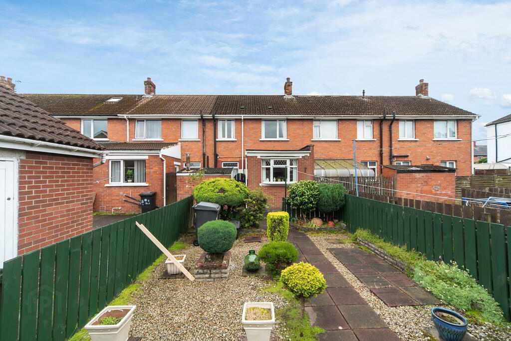 33 Larkfield Road 19 of 20