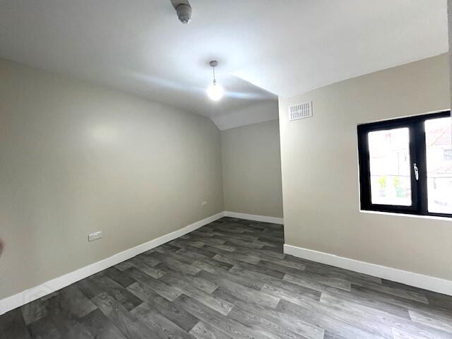 Ballyfermot Road ( Double Room / House Share) 1 of 5