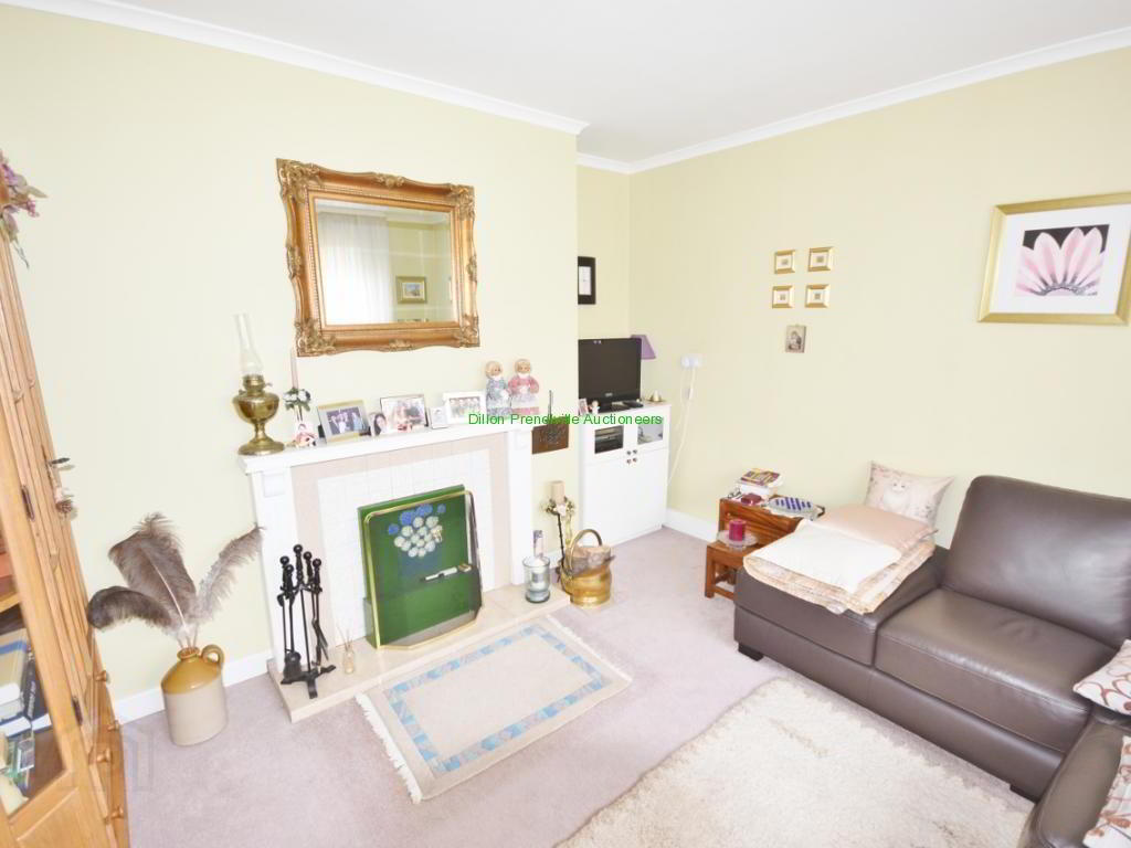 72 Ballygologue Park 6 of 31