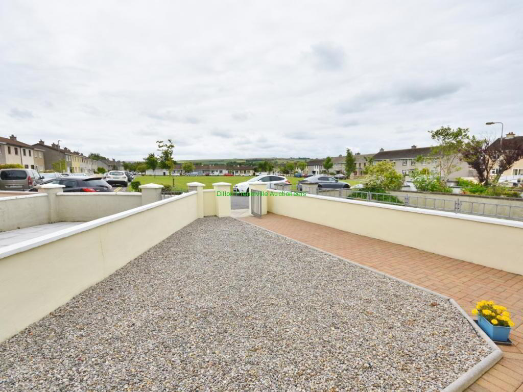 72 Ballygologue Park 31 of 31