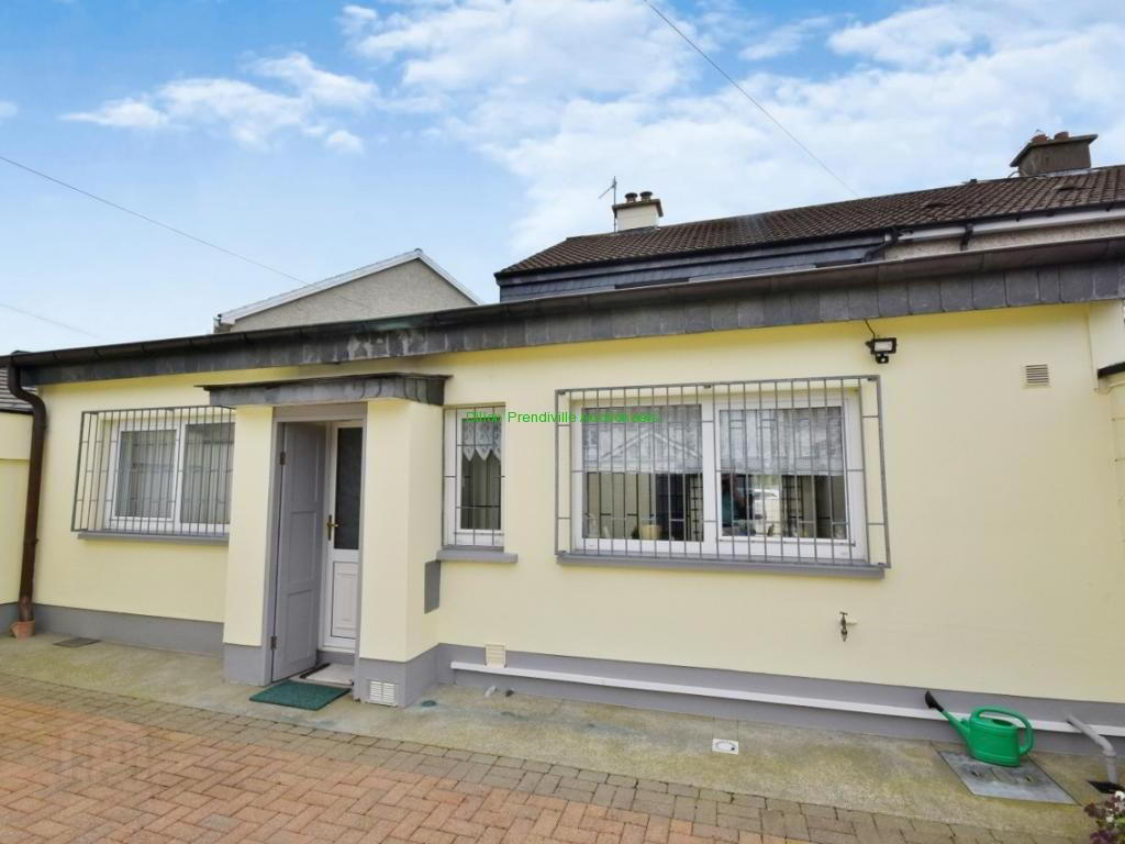 72 Ballygologue Park 24 of 31