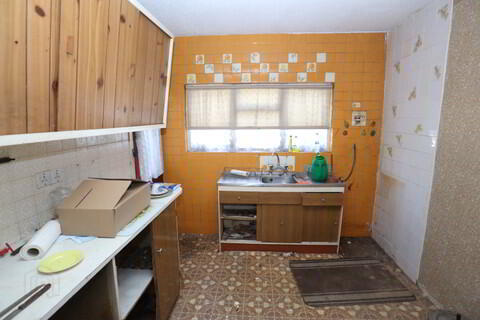 2 Bolton Square 4 of 11