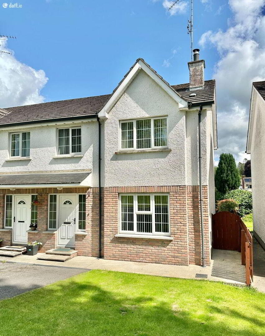 3 Largy Court 1 of 25