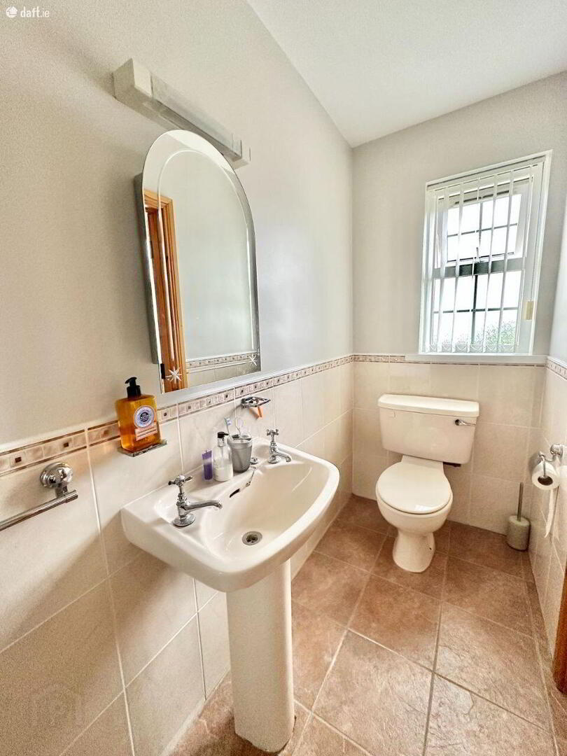 3 Largy Court 14 of 25