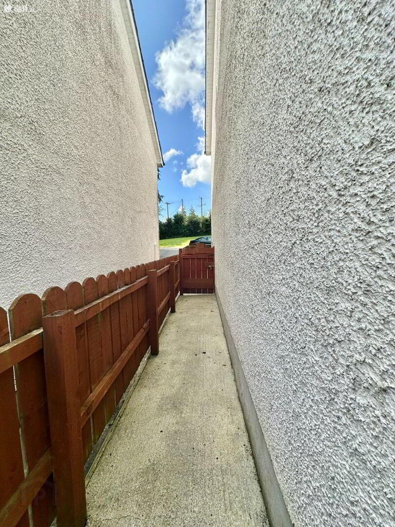 3 Largy Court 22 of 25
