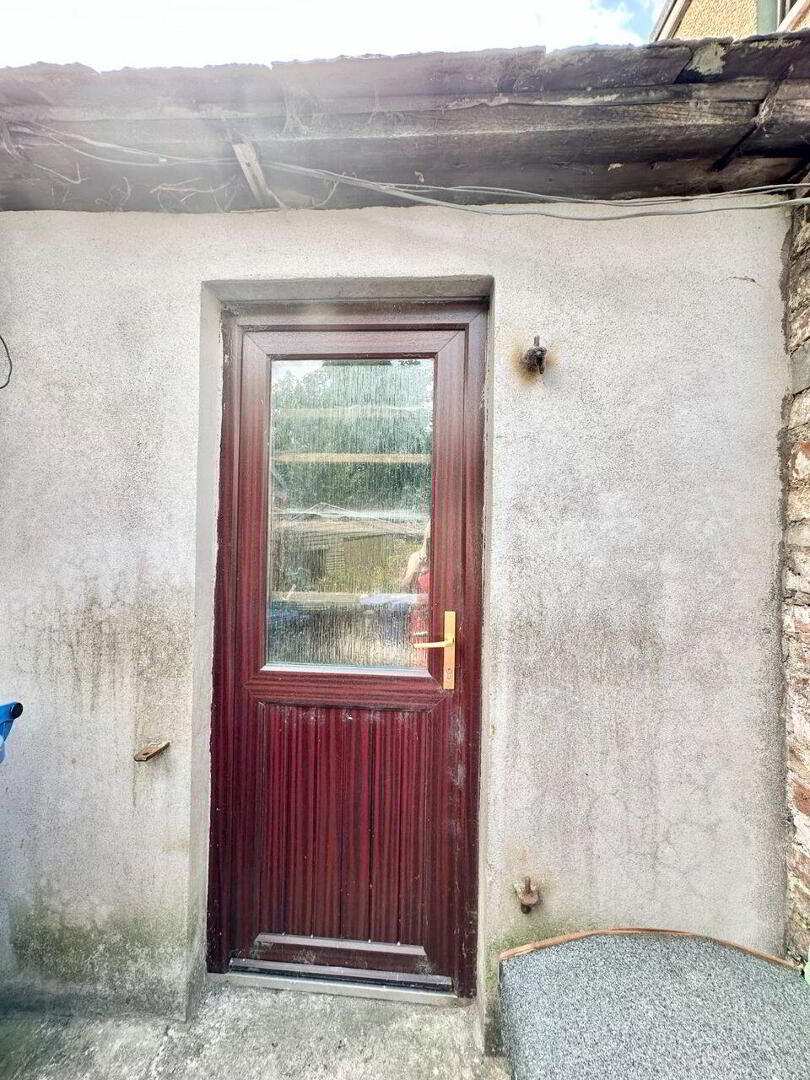 Ballybay Solid Fuels & Discount Store 17 of 22