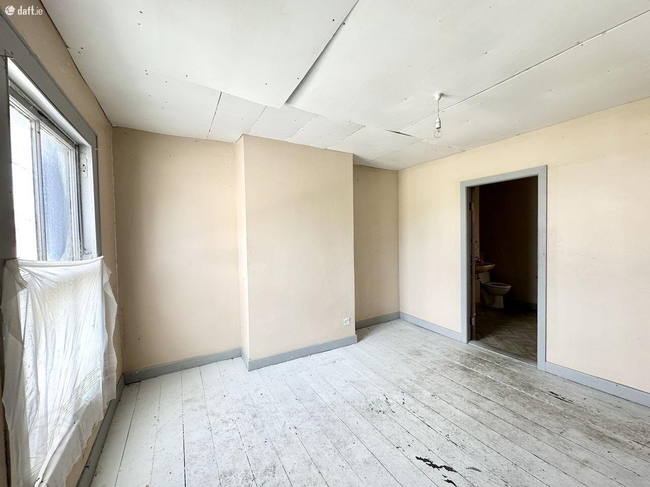 Hall Street 15 of 26