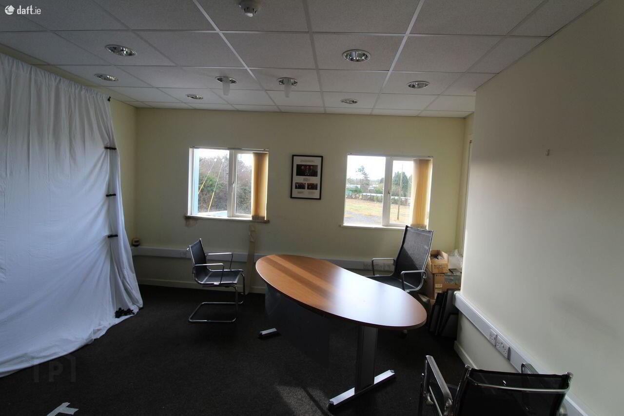 Unit 8, Majestic Business Park 8 of 18